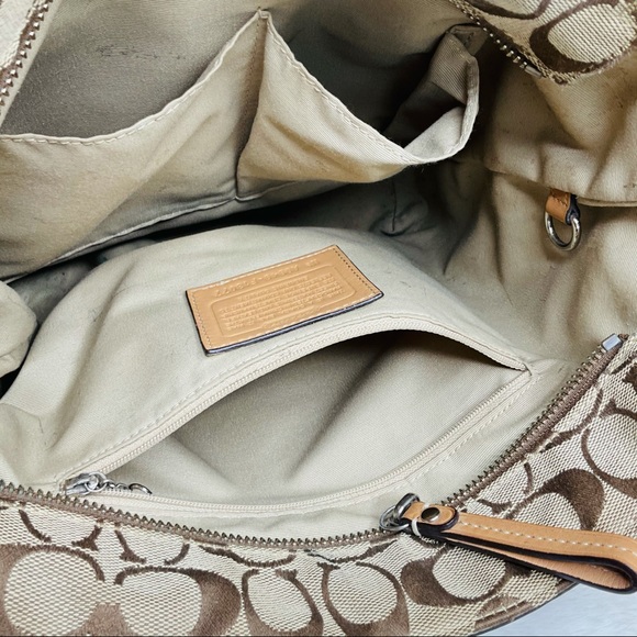 Coach Handbag - Picture 5 of 9